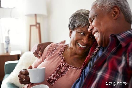年过60岁，如何拥有健康和谐*生活性**，医生告诉你60后*生活性**指南