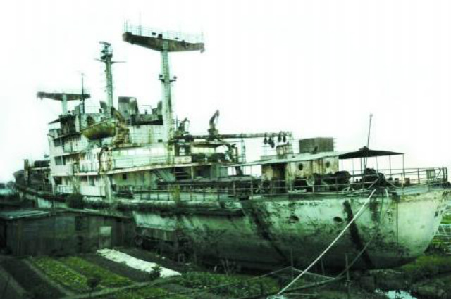 钢材匮乏的年代,中国建造世界上最大的水泥船,终身只航行过一次