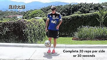 小孩足球颠球入门基本功,初学足球颠球技巧小学生