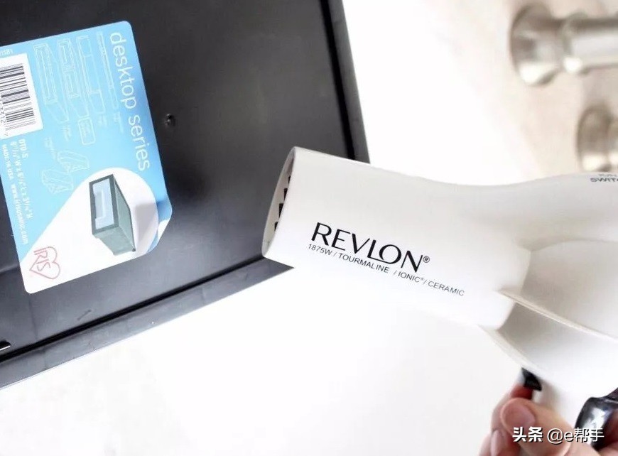 去除玻璃上的贴纸胶最快方法视频,有什么办法去除贴纸