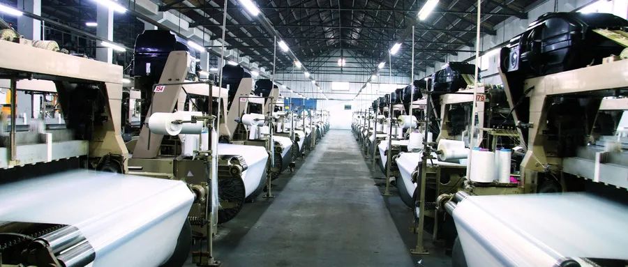 *制抵**棉花又拒用*疆新**员工，不道歉的耐克，凭什么这么嚣张？