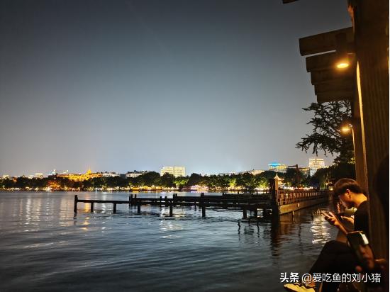 南方景色巅峰！饱含人间风雅的西湖到底有多美？