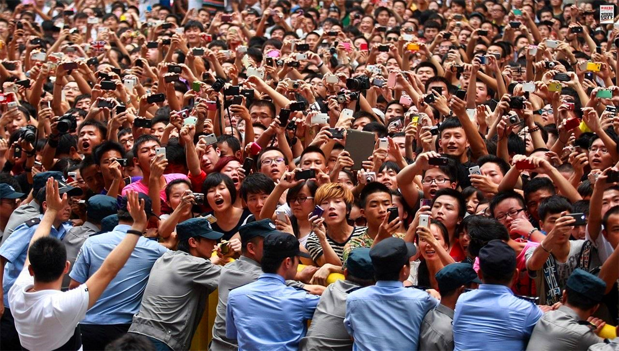 不要让孩子追星这样会毁掉孩子,把追星当人生重点的都是什么心态