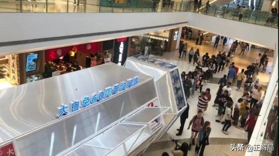 开奶茶店一年到底能赚多少钱,开奶茶店挣不挣钱