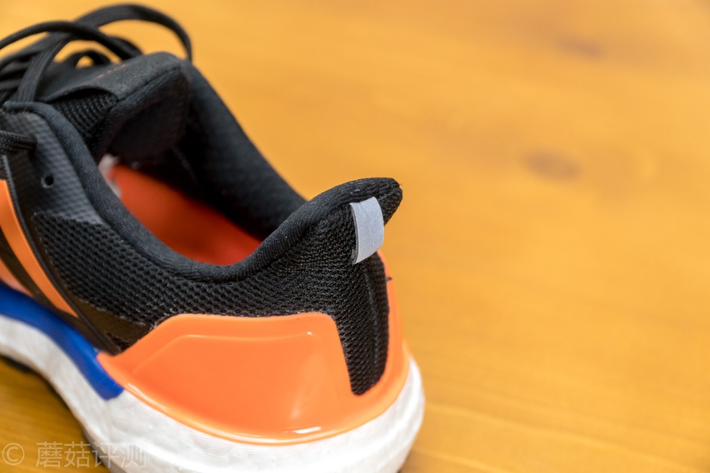 阿迪ultraboost22黑蓝,阿迪supernova和ultraboost