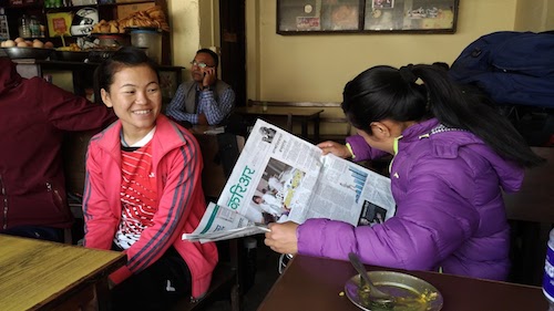 探秘尼泊尔羽球：国家队午餐吃方便面川崎球拍最畅销