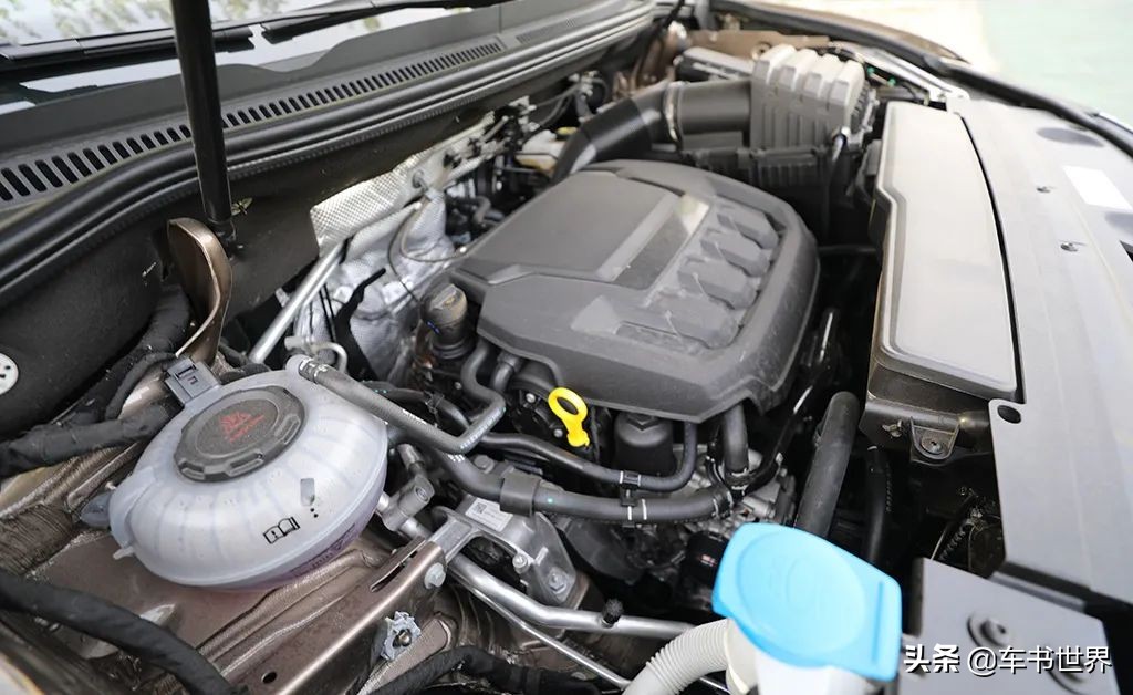 威然和夏朗比较选哪个更好,大众夏朗2017款怎么样