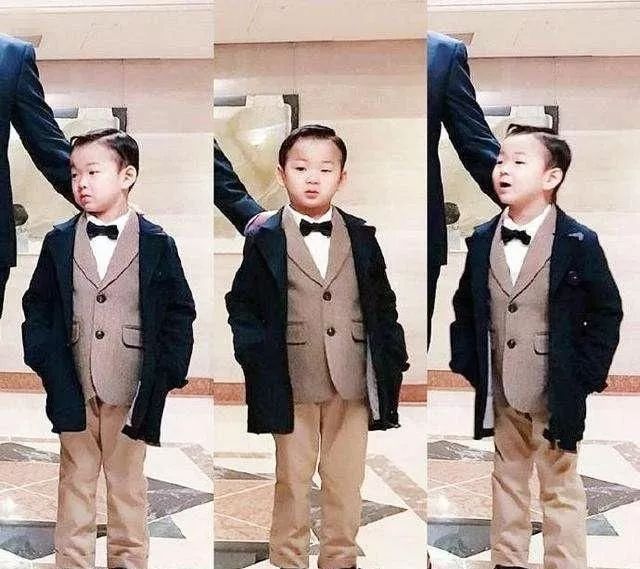 那些经典表情包的萌娃都长大了,萌娃表情包可爱的人要放在心里