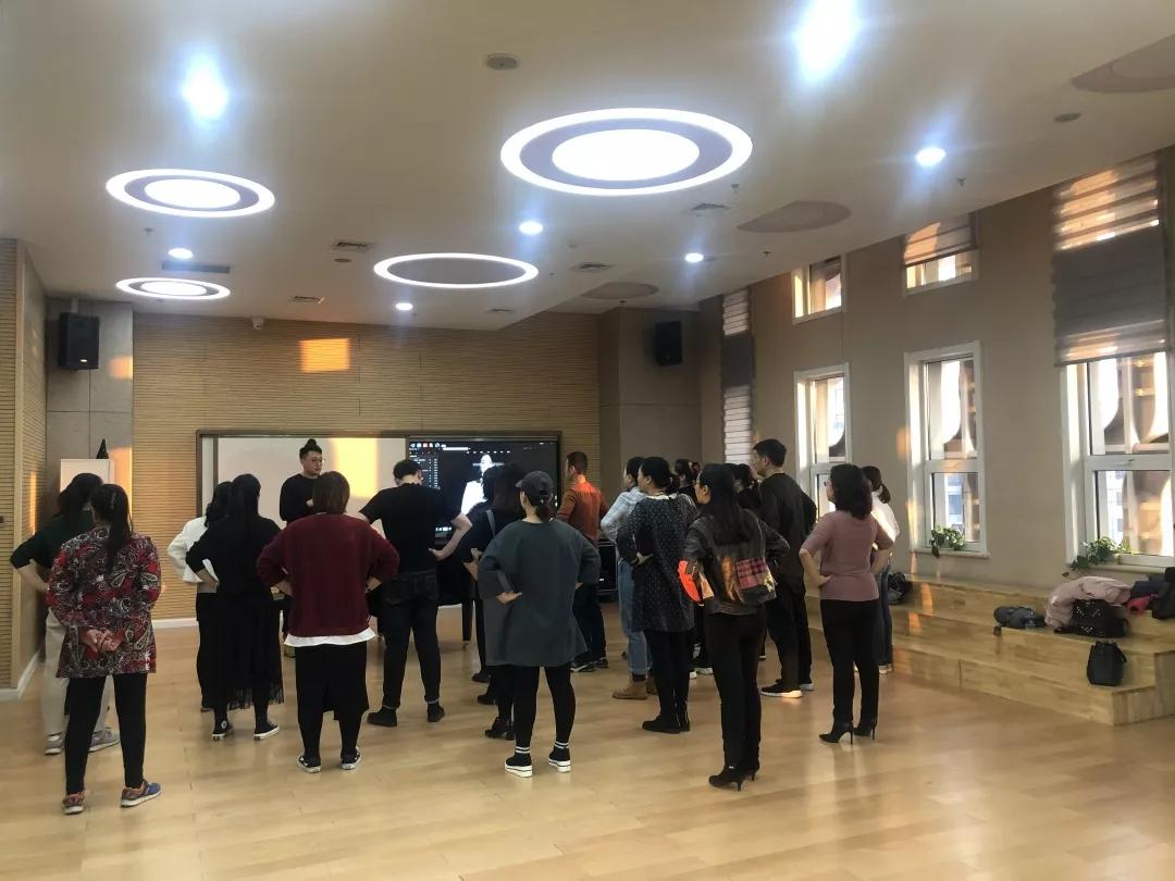 声乐成人教学有趣,声乐成人集体教学