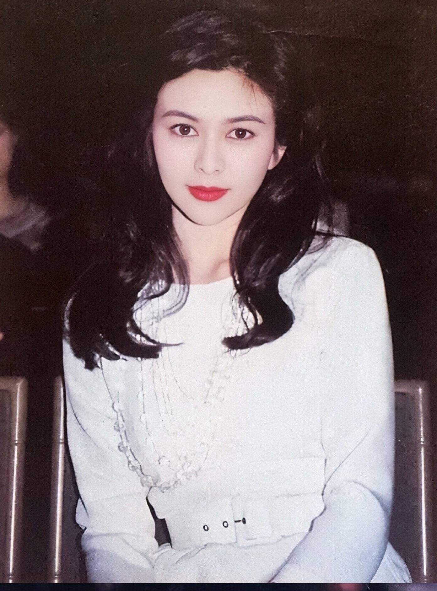 七位桃花眼女明星,拥有迷人桃花眼的女明星