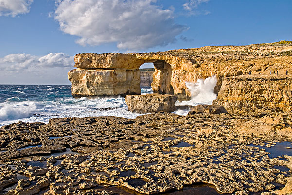 被誉为地中海的心脏：面积仅北京的50分之一，人均GDP却是我国3倍