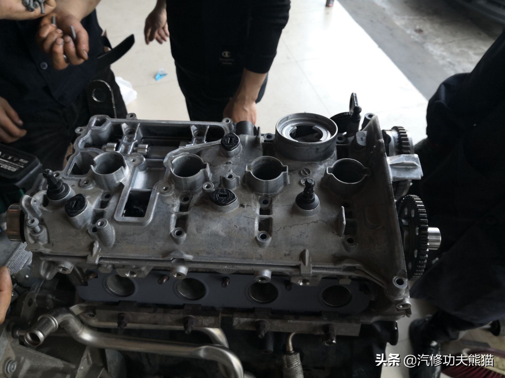 大众夏朗烧机油用什么燃油宝,2012款夏朗2.0t烧机油怎么处理