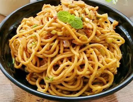 武汉热干面麻酱的调制,正宗武汉热干面麻酱的调制方法