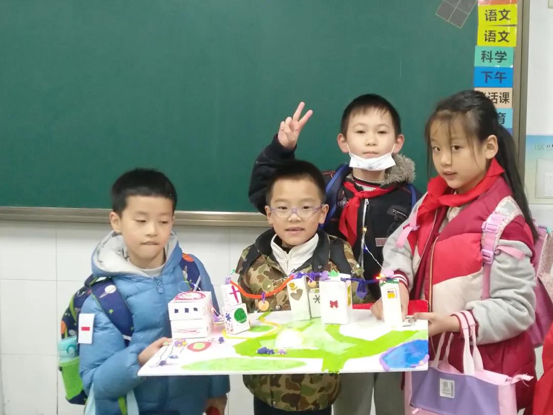 系好安全带向快乐出发,系好安全带准备起航