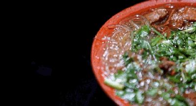 从城西跑到城东上班,从城西到城东穿越一座城