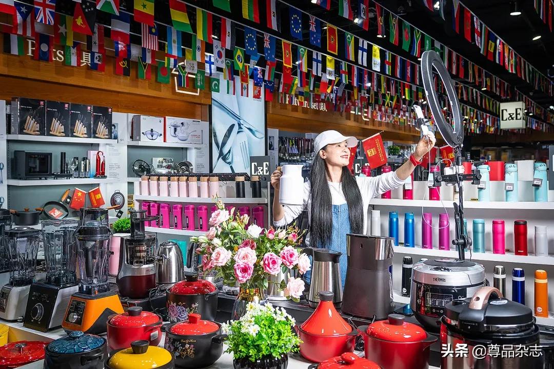 疯狂爆单直播带货,疯狂直播间现场直播卖货