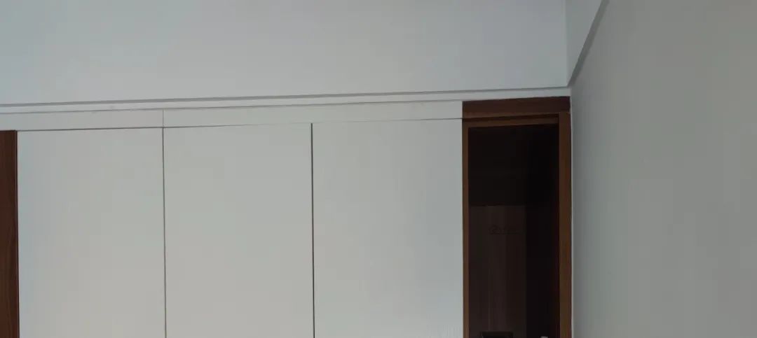 悬浮吊顶和双眼皮吊顶哪个效果好,双眼皮吊顶和无吊顶双眼皮区别