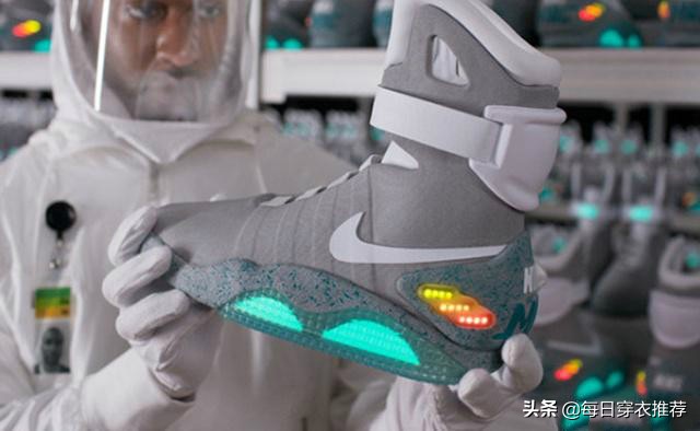 当“多元化”的球鞋，融入到生活时尚中，单一风格早已成为过去