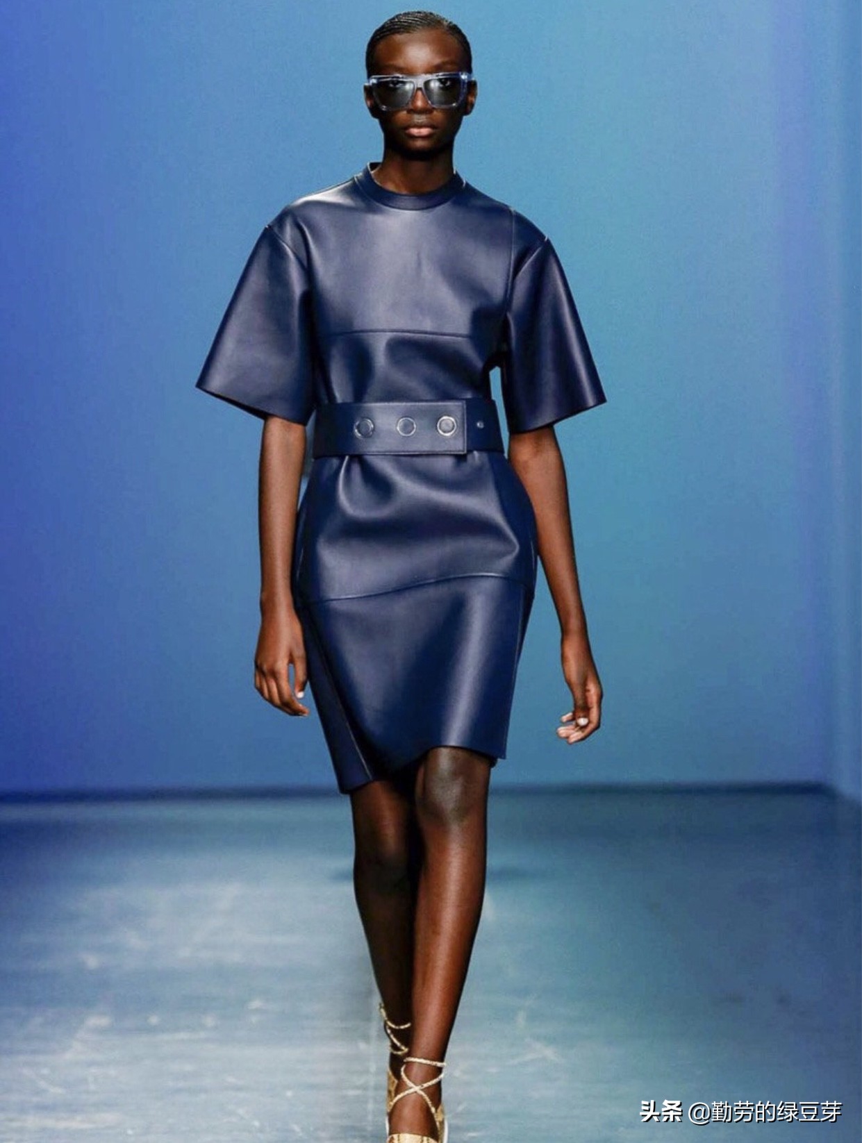 boss米兰时装周2024明星,米兰时装周lv秀场