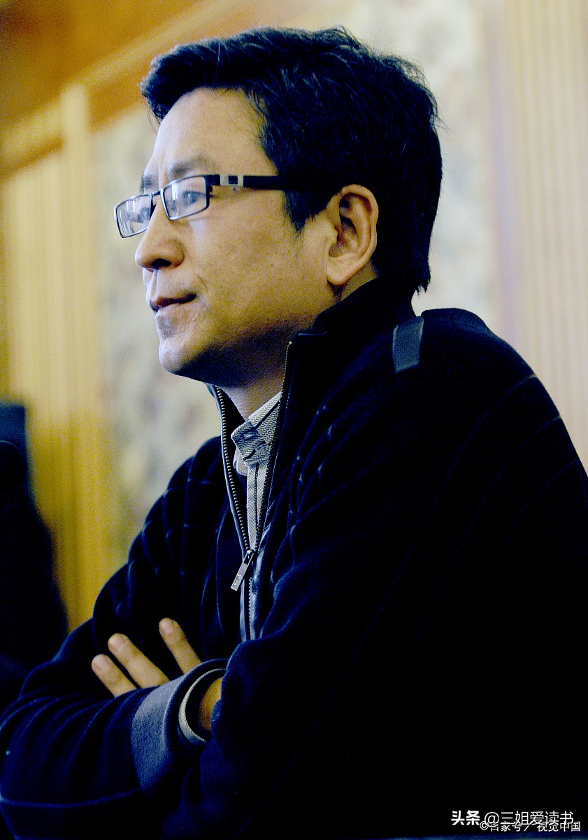 白岩松解决焦虑的最好方法,当下的年轻人为什么越来越焦虑