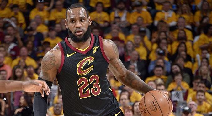 詹姆斯从1打到5,从1号位打到5号位的球员