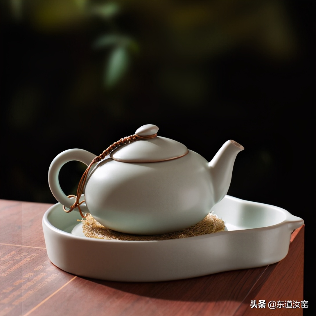 汝窑会不会沾茶渍不好洗,如何清洗汝窑上的茶渍