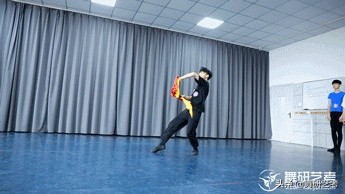 娶舞蹈生为妻是一种什么体验,对象男是舞蹈生是种什么样的体验