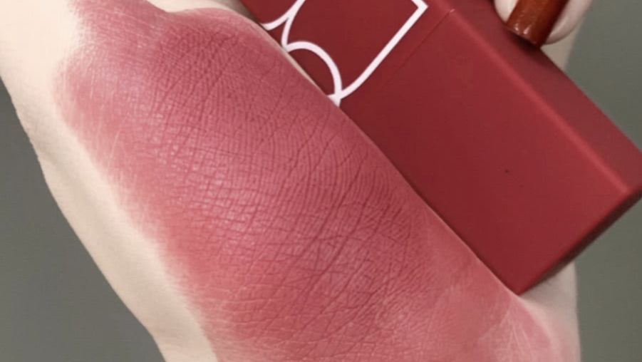 适合秋冬的口红50个,秋冬季节口红怎么涂