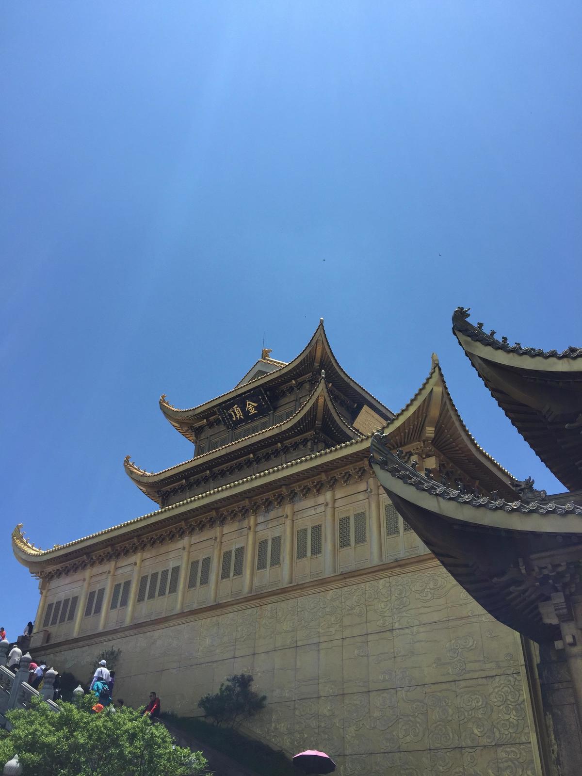 峨眉山登顶佛像,峨眉山登顶记完整版