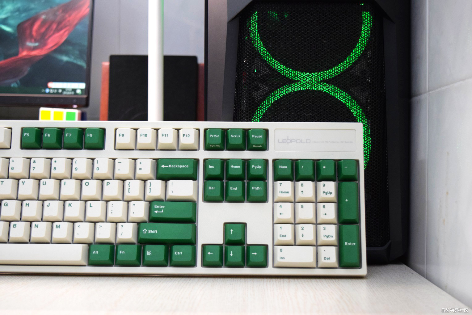 键盘推荐100-200机械键盘,颜值最高的键盘机