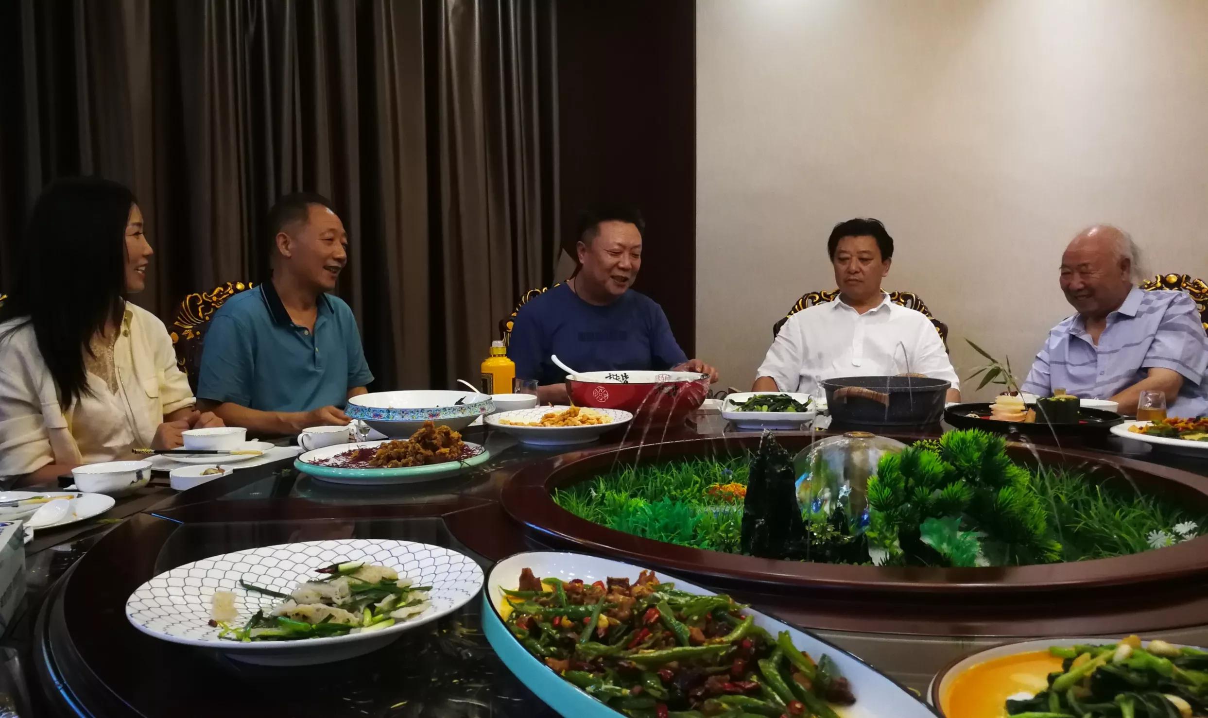 神龙药业邀请汉中各界人士“共庆七夕，畅话神农”