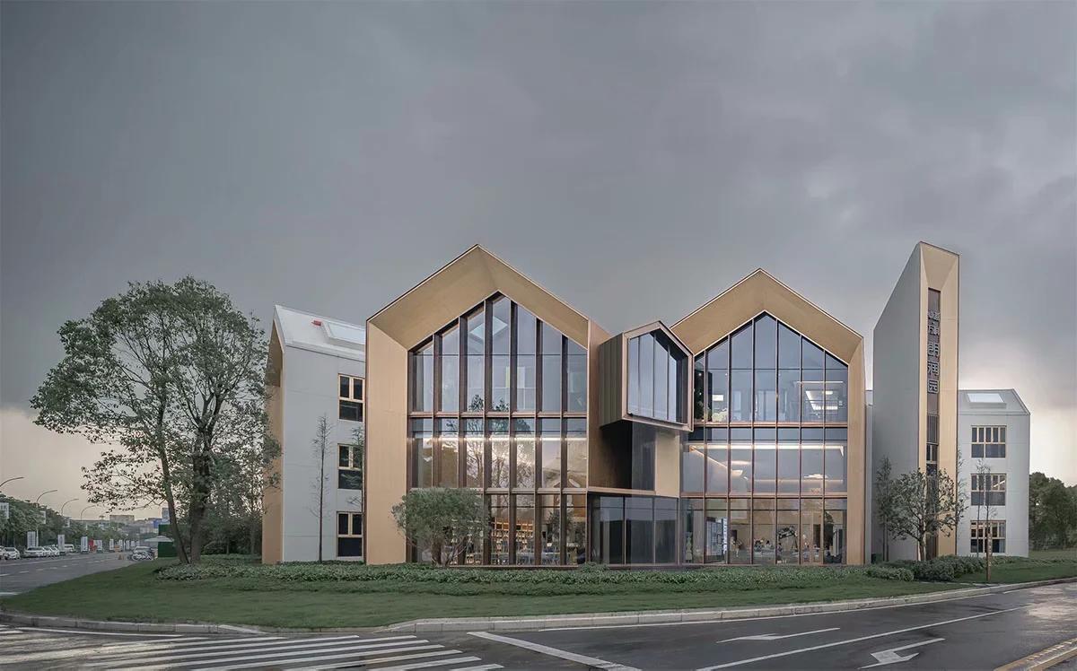 致逸朗润园设计,致逸设计董事长