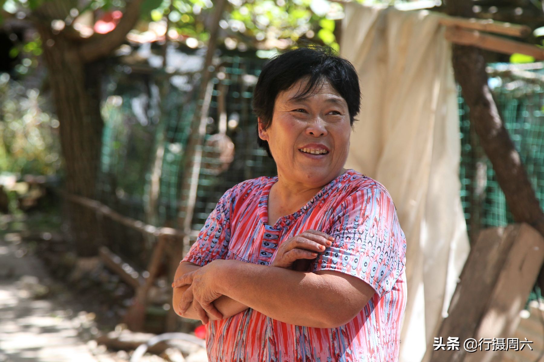 山村大姐花30元建成淋浴房，洗澡方便实用不花钱，看是啥样