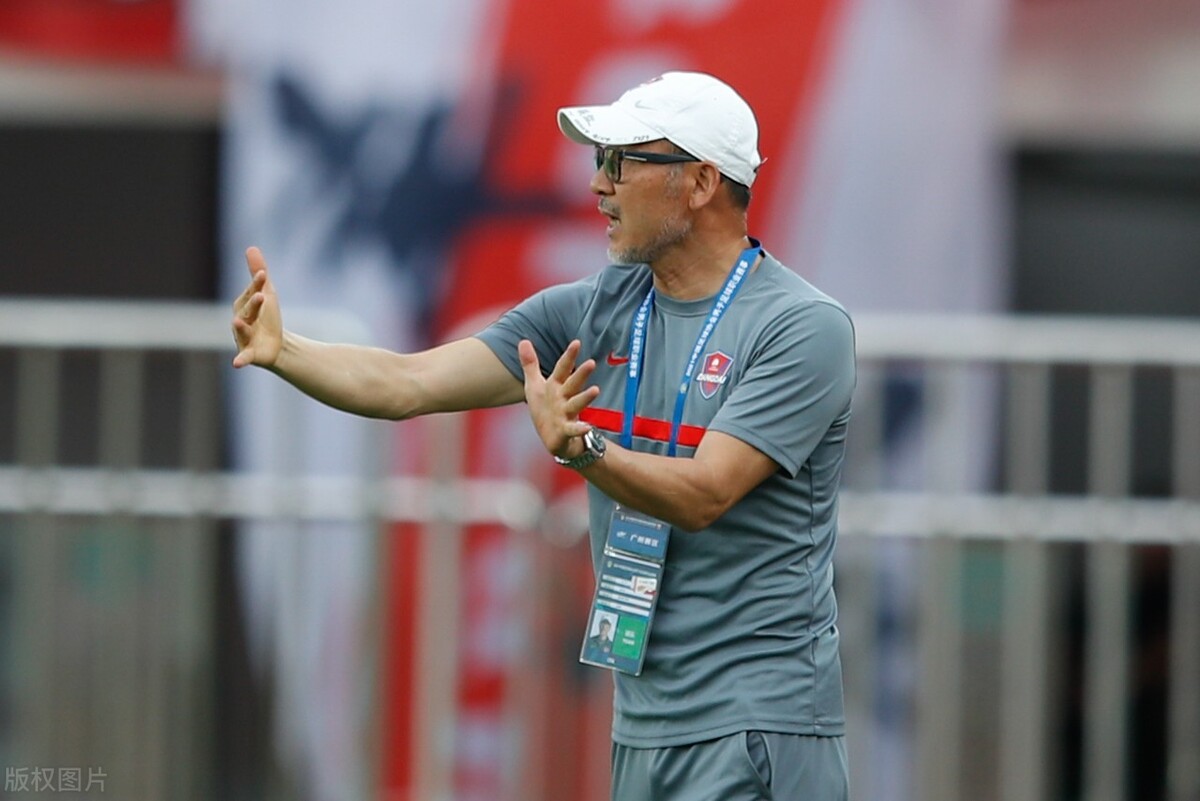 对于现在的中国足球的看法,中国足球反映了中国的现状