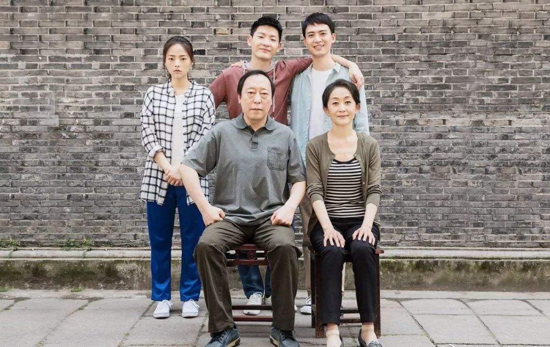 热锅上的家庭第二章读后感,热锅上的家庭主要内容