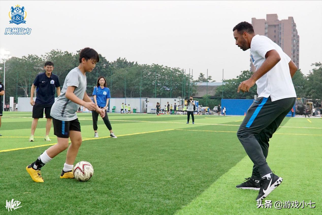 实况足球手游唯有足球不可辜负,助力中国足球