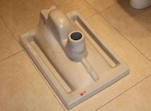 蹲便器和地面齐平怎么安装,蹲便器正确的安装朝向