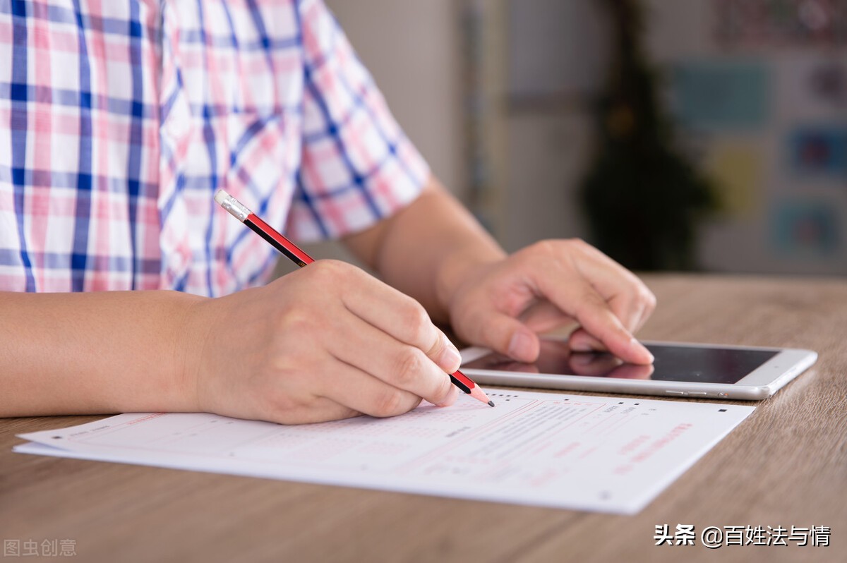 我的律师梦，在孤独中绽放