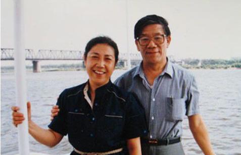 英达的祖上谁是康熙的皇后,英达家族有多显赫