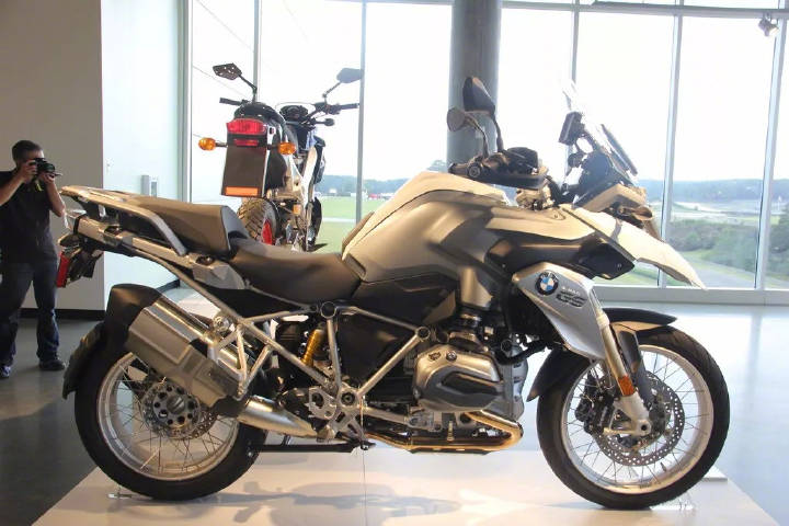 国外意大利摩托车博物馆,古典摩托车博物馆