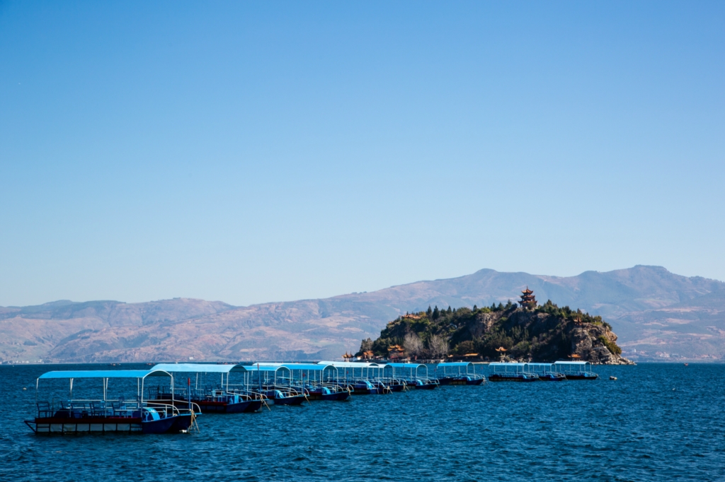 昆明玉溪澄江抚仙湖,云南澄江抚仙湖