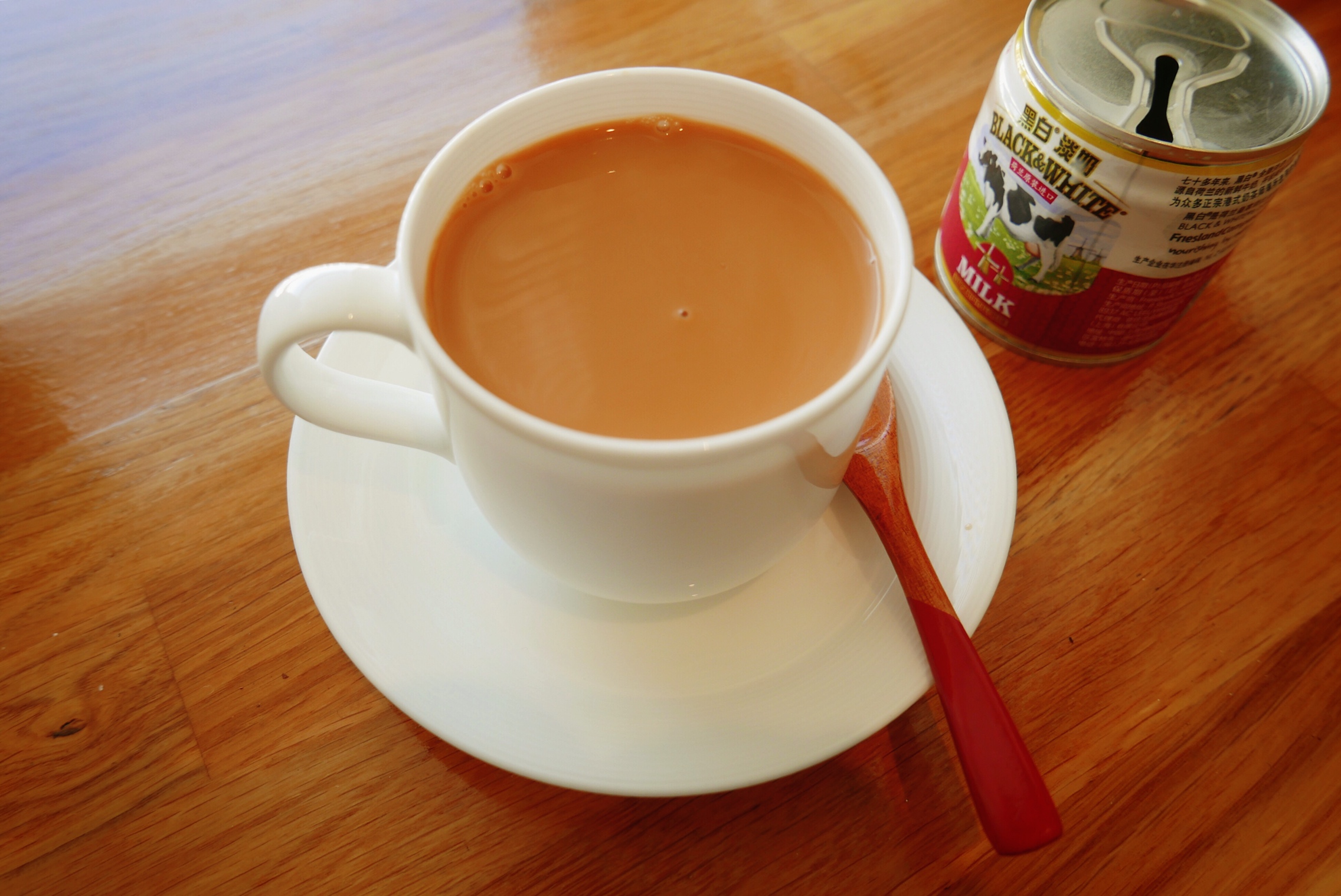 港式奶茶手把手教你在家制作,正宗港式奶茶做法