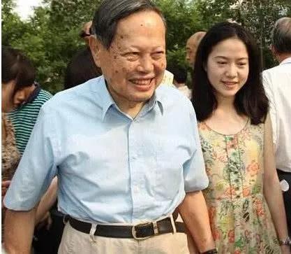 关于杨振宁娶翁帆的原因,杨振宁娶翁帆的真实原因