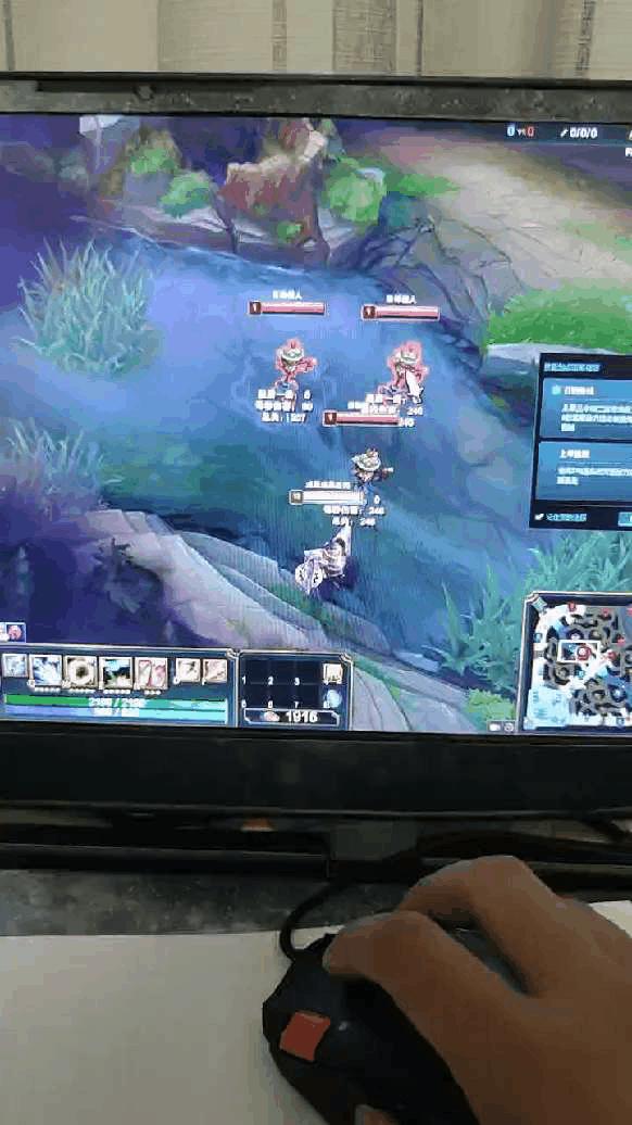 还在为了射击游戏苦练枪法？试试这款游戏鼠标，让你“秒”变大神