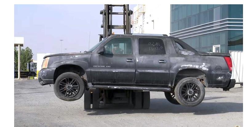 迪拜废车场交钱成为会员,6000元迪拜废车