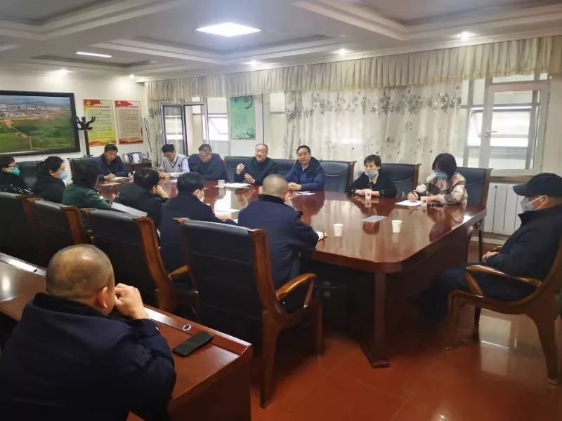 发挥基层党组织战斗堡垒作用抗疫,党组织战斗堡垒和先锋模范作用