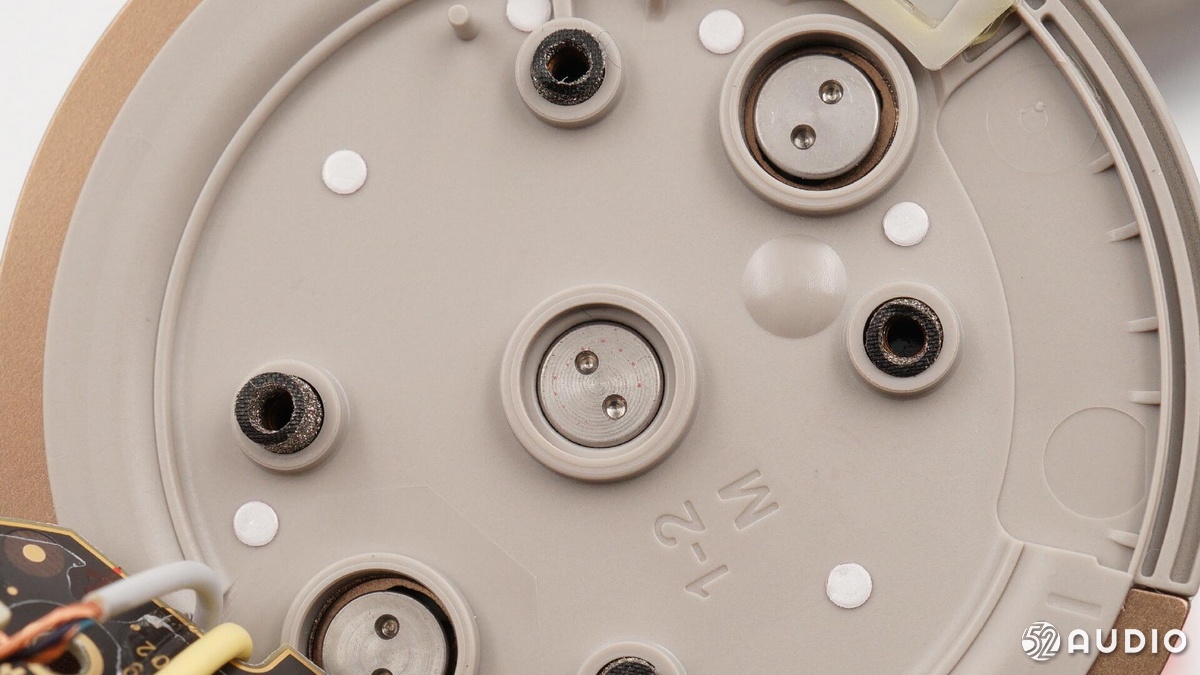 beatspro耳机拆解维修,拆解beatssolo2