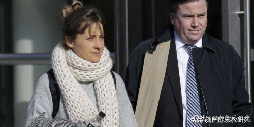 美国性*教邪**NXIVM头目涉嫌毒杀多名女性