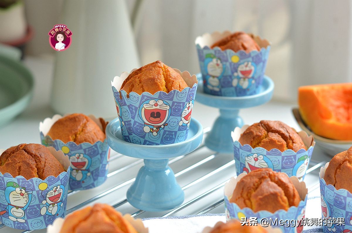 用10个鸡蛋做蛋糕不需要烤箱,如何用2个鸡蛋做蛋糕不需要牛奶