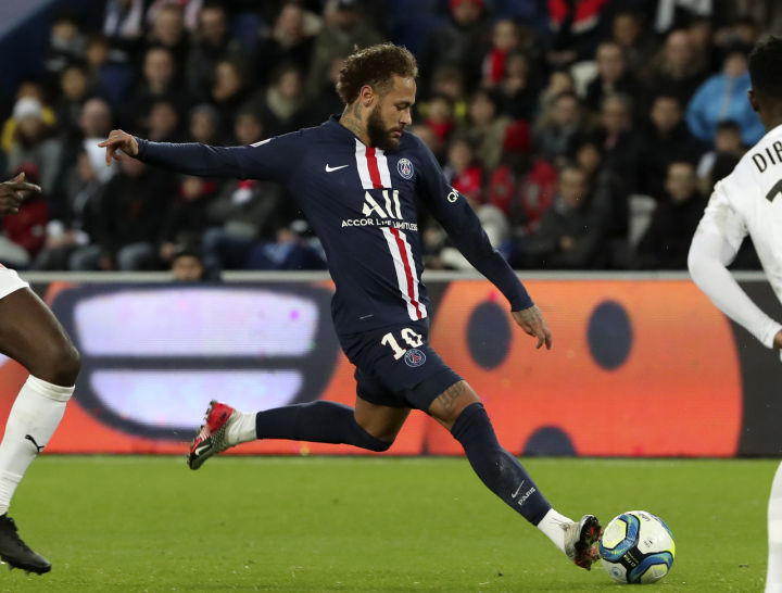 足坛累计转会费内马尔居首,足坛第一身价内马尔